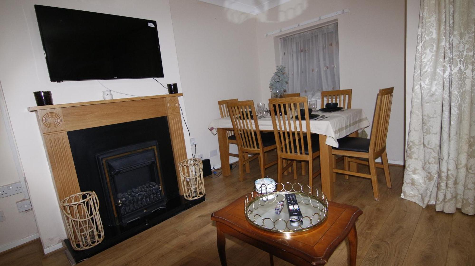 Entire Appartment Near Birmingham City Εξωτερικό φωτογραφία